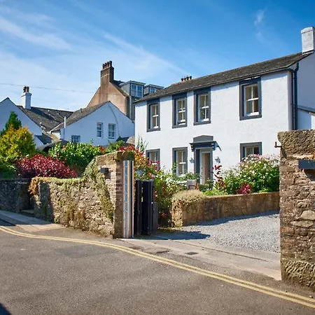 Trout Hotel
